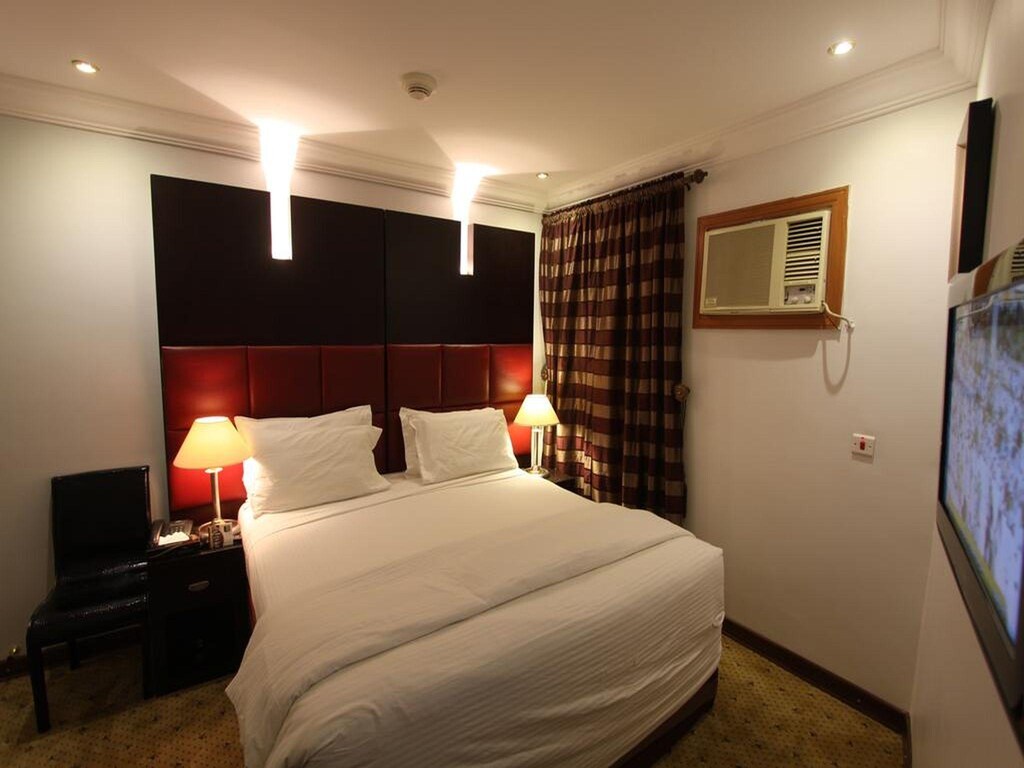 2176992_17041821020052460670