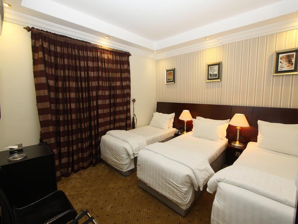 2176992_17041821040052460706